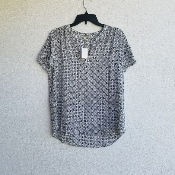 Pleione Tops - Geometrical pattern blouse